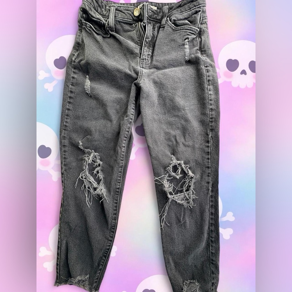 Women’s Distressed high waisted mom jeans